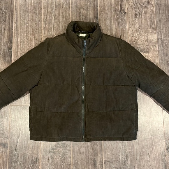❌SOLD❌ Brandy Melville | Macy Corduroy Puffer Jacket - Picture 5 of 7